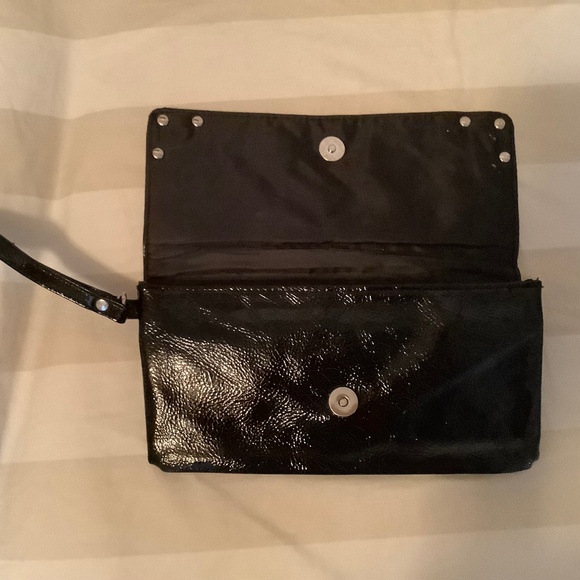 Giannini Black Patent Clutch - Picture 3 of 4